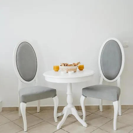 Exquisite Santorini | Astra | 1 Bedroom | Private Terrace With Pool | Perfect For Couples | Apartment Imerovigli (Santorini)