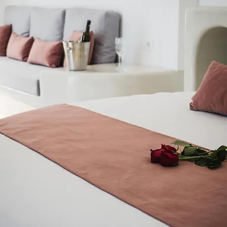 Exquisite Santorini | Astra | 1 Bedroom | Private Terrace With Pool | Perfect For Couples | Apartment *