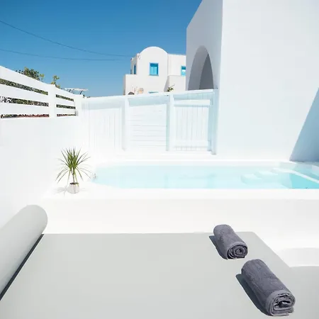Exquisite Santorini | Astra | 1 Bedroom | Private Terrace With Pool | Perfect For Couples | Apartment *