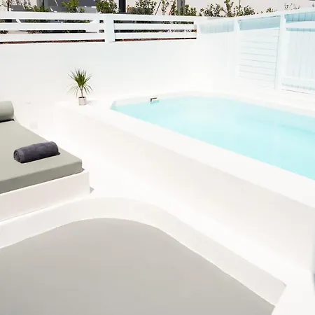 Exquisite Santorini | Astra | 1 Bedroom | Private Terrace With Pool | Perfect For Couples | Imerovigli (Santorini)
